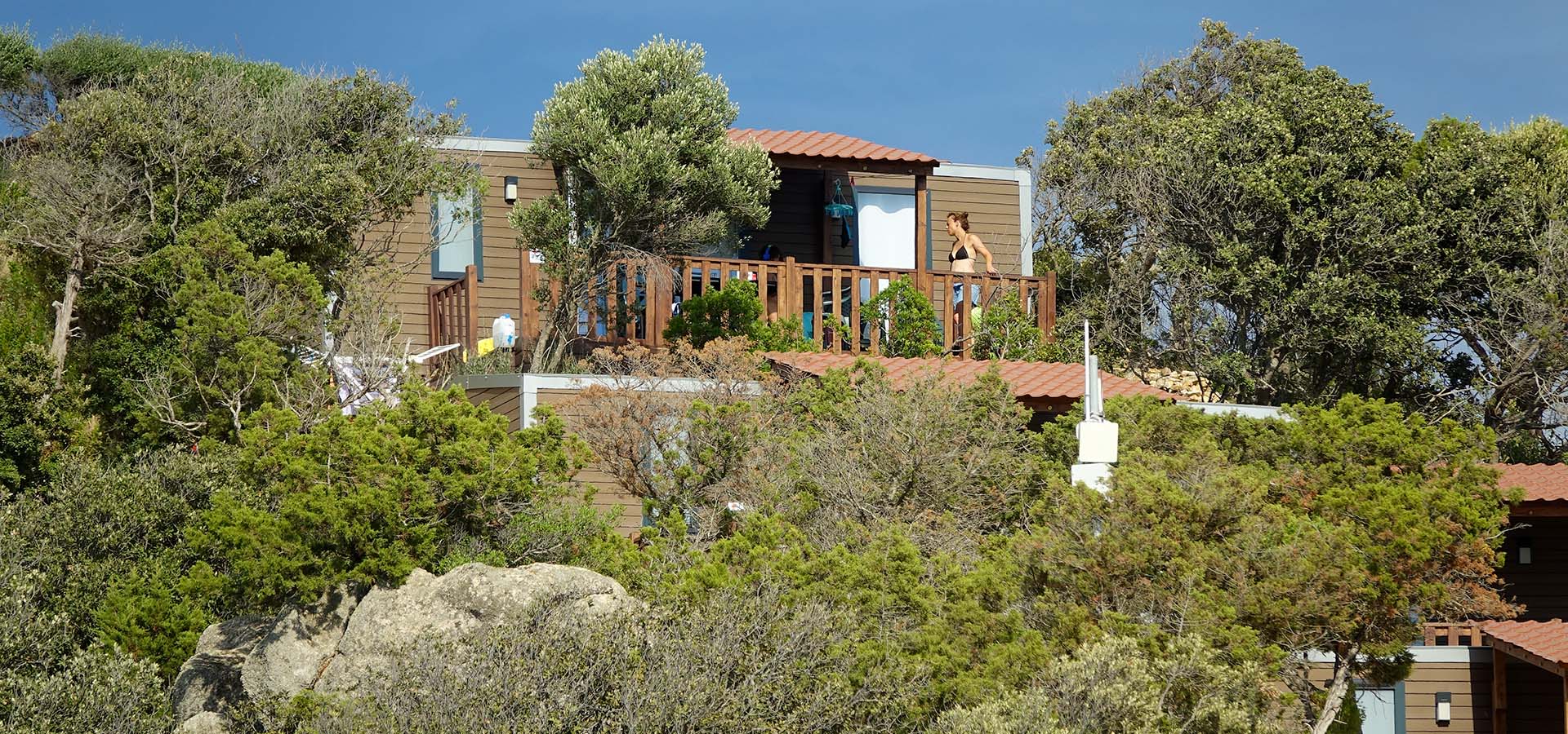 Camping kevano bungalow 400 exterieur bruzzi